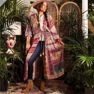 Gimmicks - Multi-colored long kimono